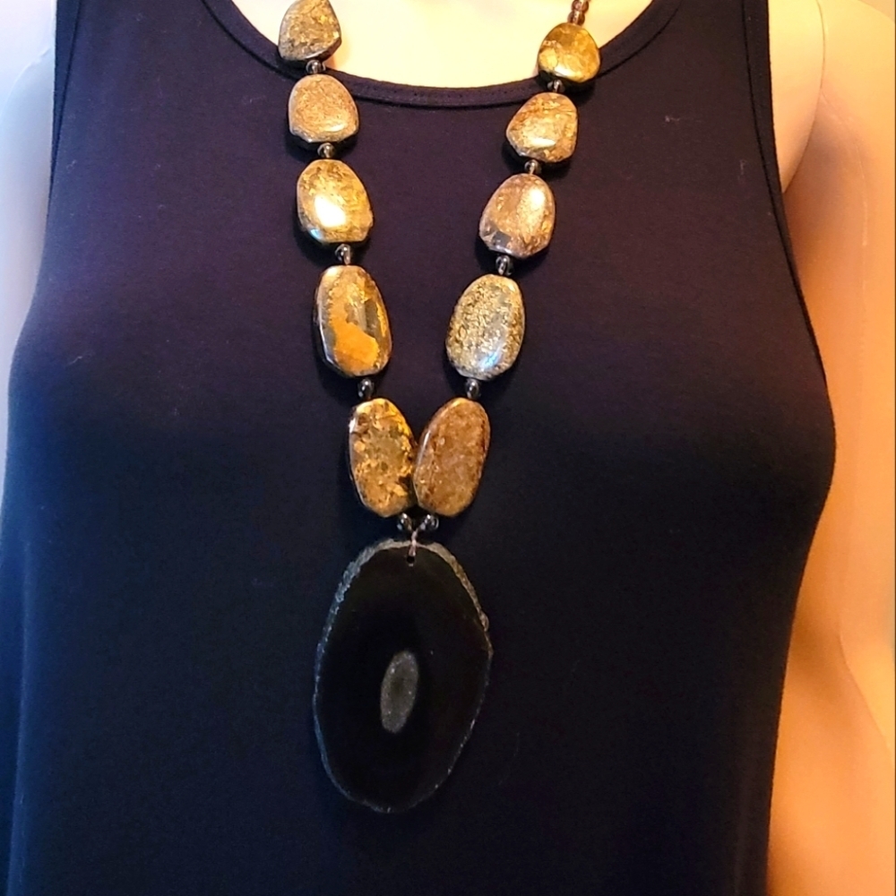 Brown and Black Onyx Agate Necklace - Picture 2 of 5